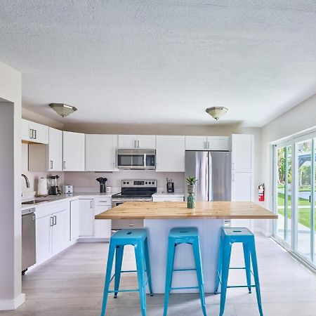 Grand 2 Bedroom On The Intracoastal Riviera Beach Eksteriør billede